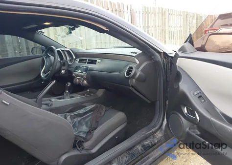 2015 Chevrolet Camaro 1Ls z USA, uszkodzony, nr VIN 2G1FA1E31F9178393